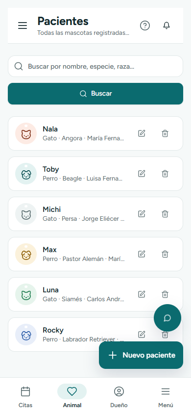 Lista de pacientes en tarjetas con la placa de cada mascota (en el teléfono)