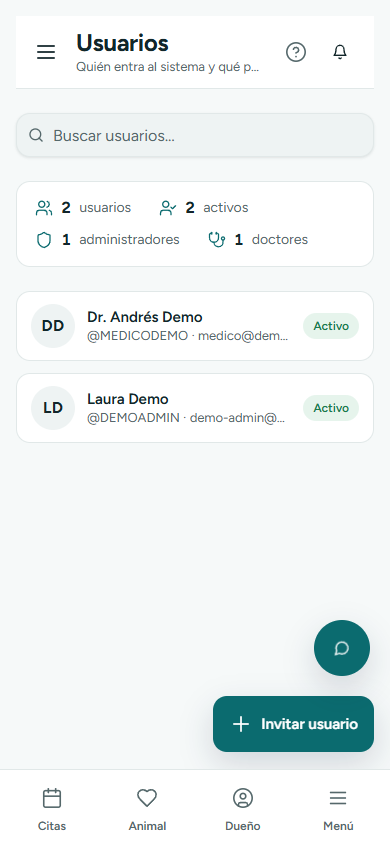 Lista de usuarios con rol y estado, y el resumen del equipo (en el teléfono)